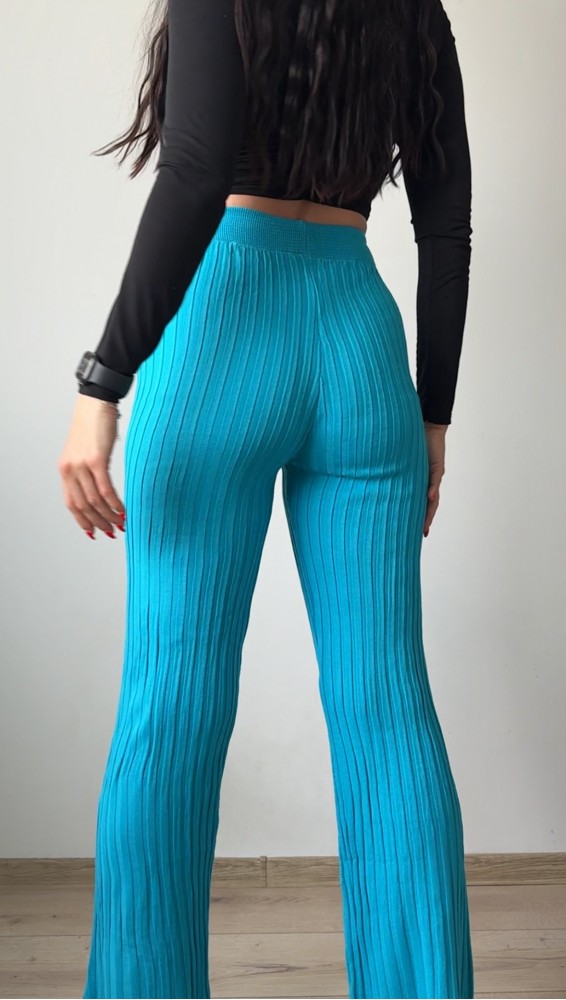 Pantaloni dama din tricot SUBTIRE turcoaz cu snur in talie