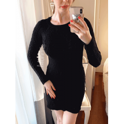 Rochie de zi ieftina din tricot neagra scurta cu model impletit