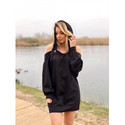 Rochie casual de zi neagra cu maneca lunga, gluga si umerii dezgoliti