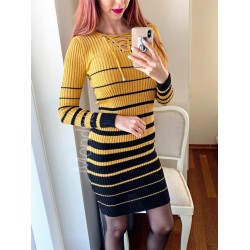 Rochie lunga ieftina din tricot galbena cu 1 dunga neagra cu snur la gat
