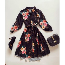 Rochie de zi ieftina neagra cu imprimeu buchet trandafiri