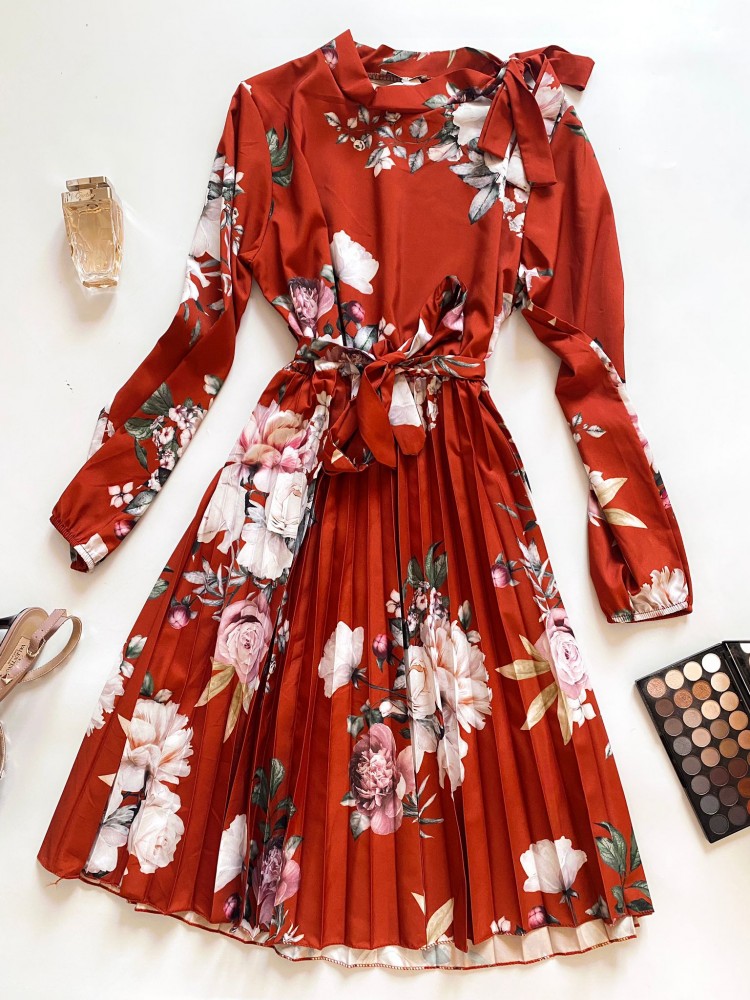 Rochie dama ieftina caramizie de zi midi cu pliuri si imprimeu flori roz cu guler chic