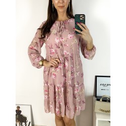 Rochie eleganta scurta roz cu volanase, maneci lungi si flori mici