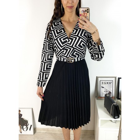 Rochie dama eleganta midi neagra cu pliuri si imprimeu zig zag Half