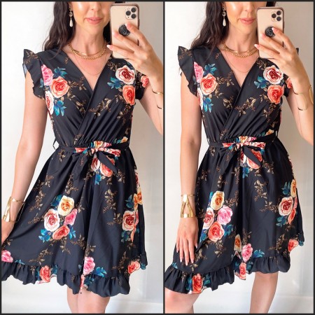 Rochie de zi scurta neagra cu flori si volanase la manecute
