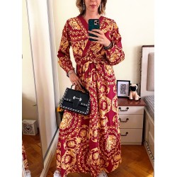 Rochie dama eleganta midi rosie cu imprimeu auriu