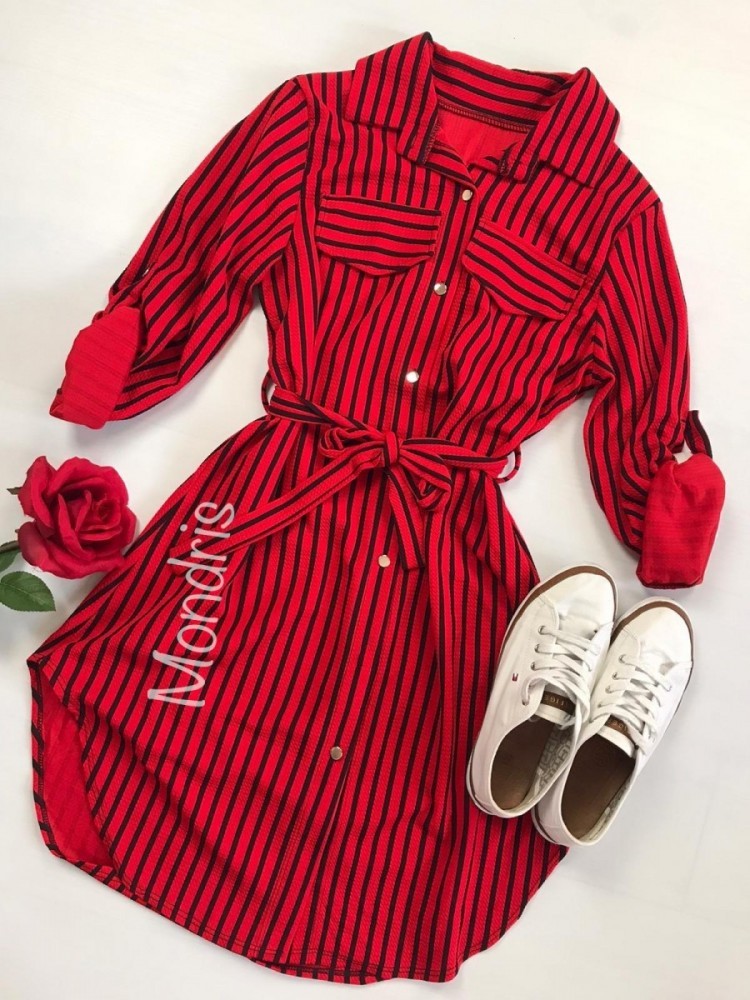 Rochie ieftina casual stil camasa rosie si neagra cu linii verticale si cordon in talie