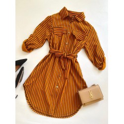 Rochie de zi ieftina galbena stil camasa cu imprimeu linii si cordon in talie