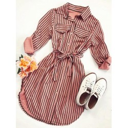 Rochie de zi ieftina roz stil camasa cu imprimeu linii si cordon in talie