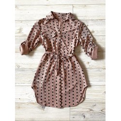 Rochie ieftina casual stil camasa roz cu puncte mari si cordon in talie