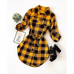 Rochie ieftina casual stil camasa lunga galbena cu carouri si cordon in talie