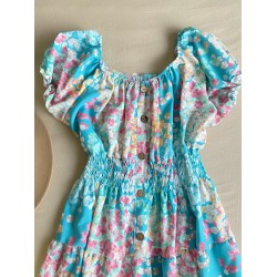 Rochie midi de vara lejera cu imprimeu floral de culoare albastra