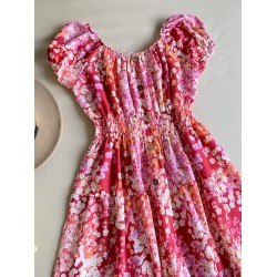 Rochie midi de vara lejera cu imprimeu floral de culoare rosie
