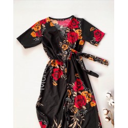 Salopeta dama casual lunga neagra cu imprimeu floral rosu si cordon in talie