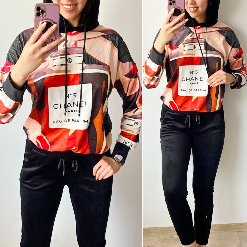 Trening dama din CATIFEA cu pantaloni lungi negri cu snur si bluza cu gluga imprimeu CHANEI NO5